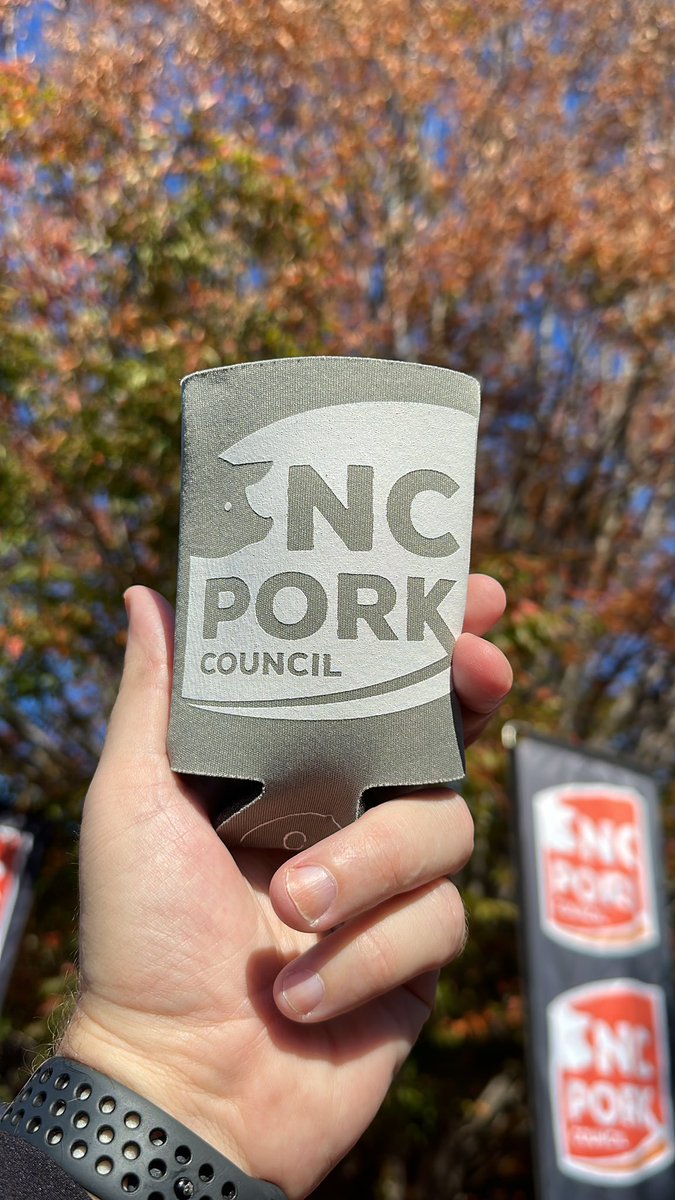 Come see us at #BackyardBistro before the NC State / Clemson game today… throw some footballs and win a @ncpork tailgate cup or coozie!

@ONSTailgate | Week 9