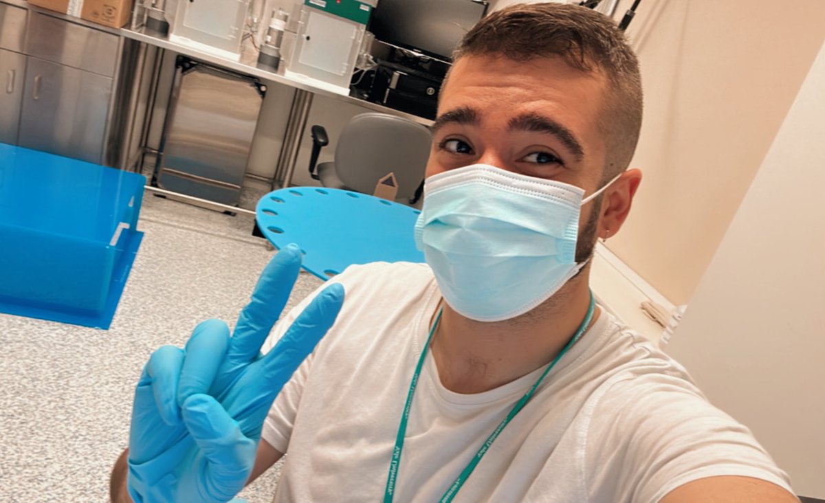 david_pharmacy's tweet photo. Better plan for a saturday morning pre-Halloween than running some behavioural tests? Anyway I’m so excited about it! Can’t wait to have my own results and contribute to the field. I got this! 🧠🤩💪🏼 #keeplearning #neuroscience #futurePhDstudent https://t.co/6TEQKuhKub