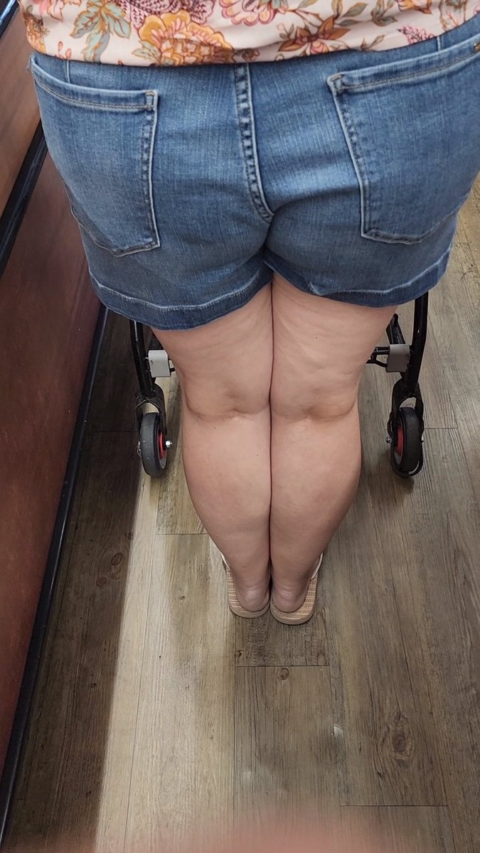 LilRipzta's tweet photo. Old granny had a nice butt and legs.. message me to chat more about this

#granny #gilf #feet #ass #jeanshorts #milf #public #creepshot #creepshots https://t.co/O9z1qsN0r1