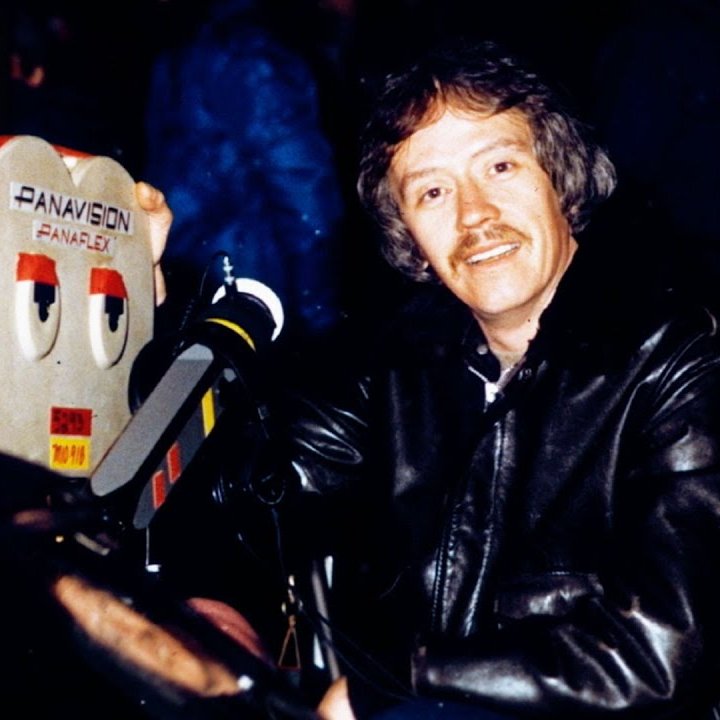 Shadowss423's tweet photo. I mean, seriously, guys. John Carpenter looked like a serial killer during his prime time in the 1980s. https://t.co/csnYgG3cmT