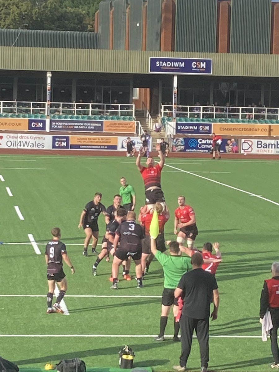 GJilmour's tweet image. Excellent win and effort from the whole @RGCNews squad! Thoroughly deserved 33-28 bonus point win against Aberavon RFC. #Gogs