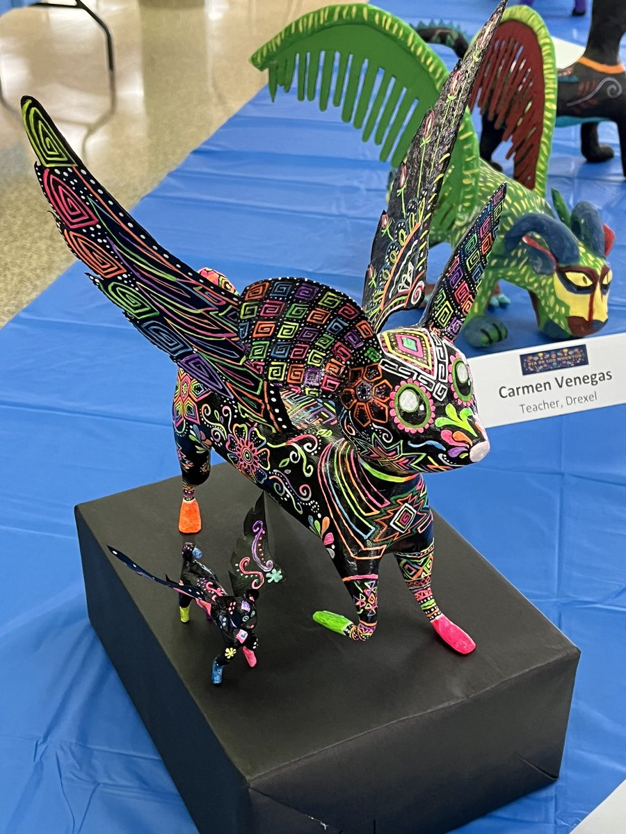SueKleinmeyer's tweet image. Another amazing Dia de los Muertos celebration at @D99Cicero Unity Jr. High. Kudos to the families who participated and THANK YOU to our staff who worked with our families. #wemoveforwardtogether #dayofthedead