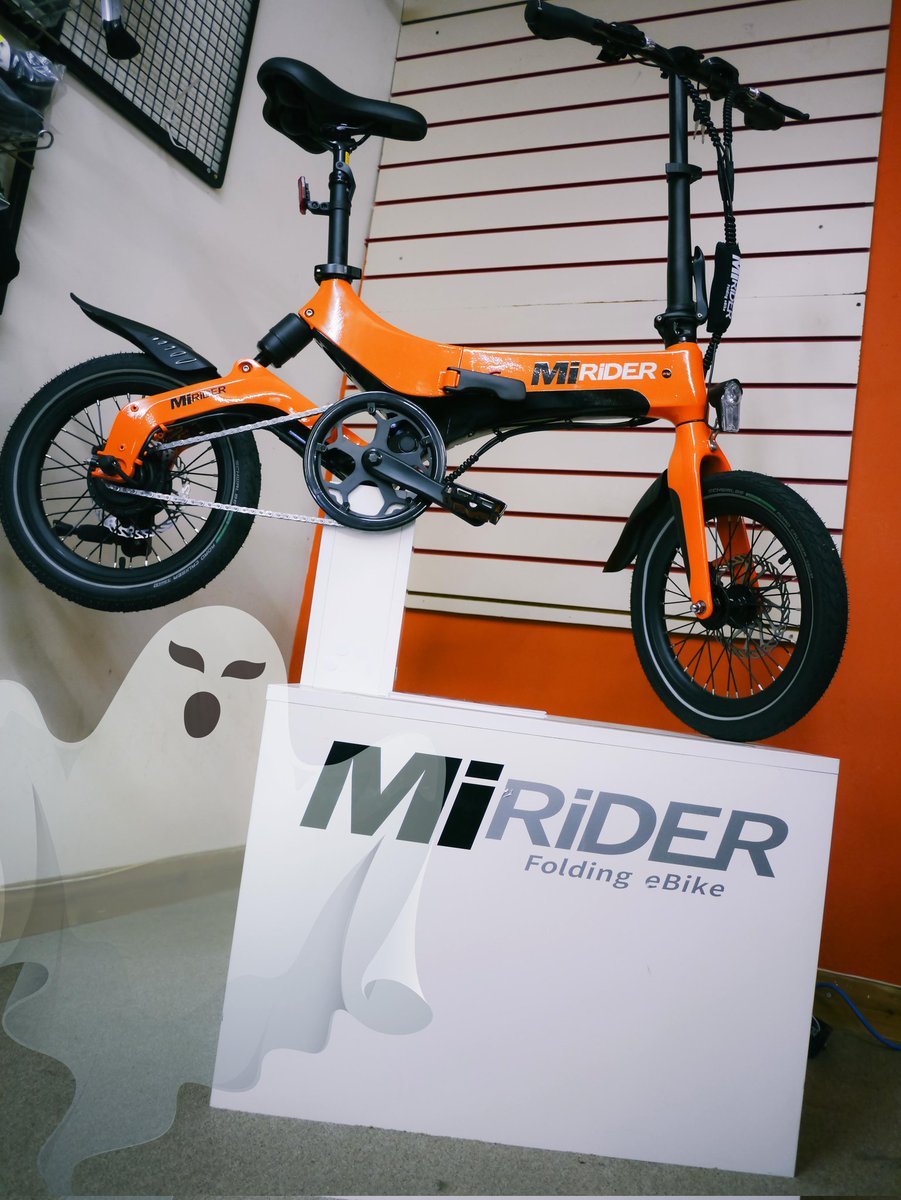 These @MiRiDERuk one folding electric bikes are great! Single speed, easy to use, fold up dead small, made up the road in Chorley, a 2 year warranty and only £1595! pictoncycles.co.uk/store/MiRider-…