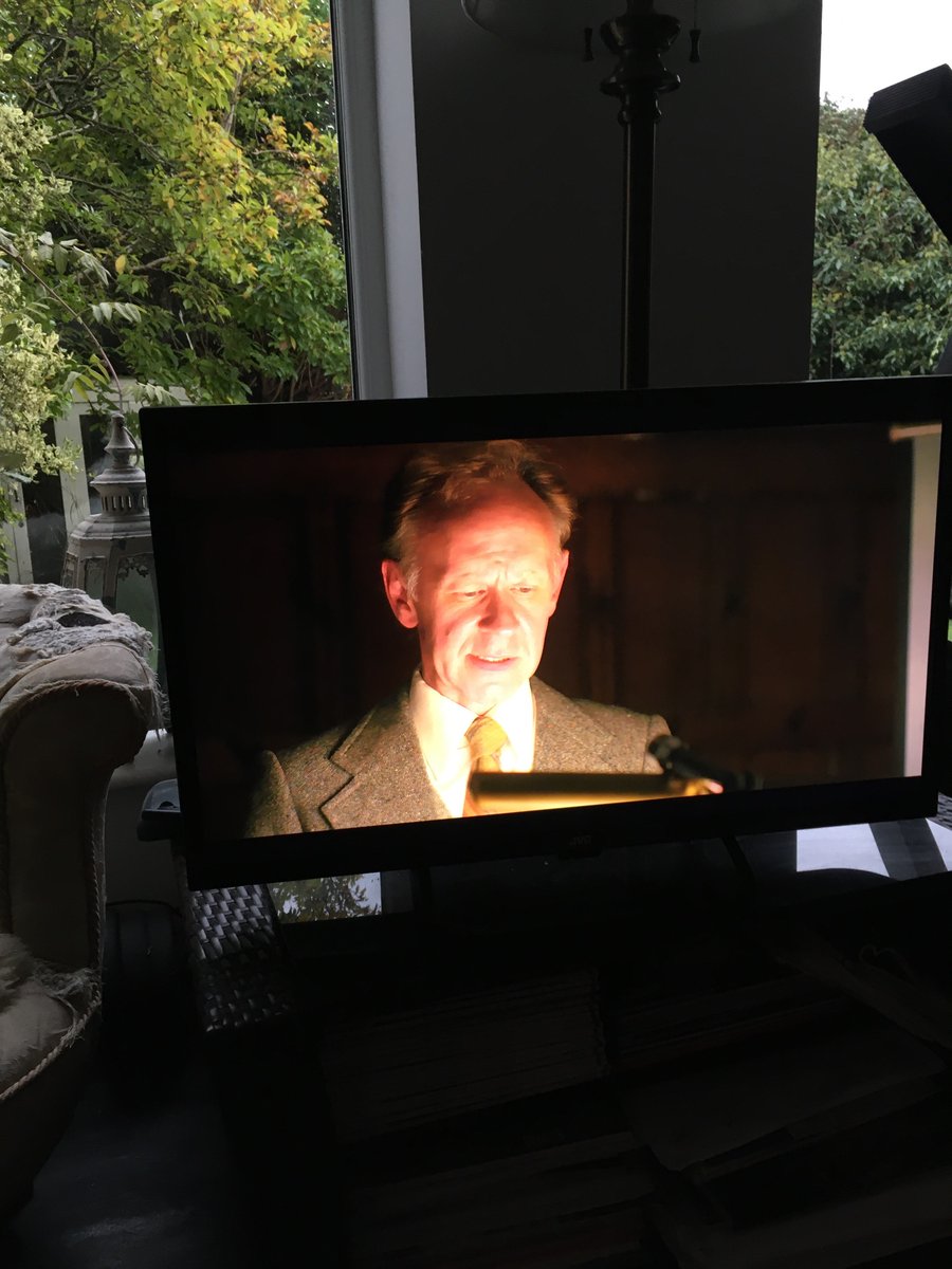 Perfect lip syncing Matt!! @thatmattbates <a href="/AppleTV/">Apple TV</a>