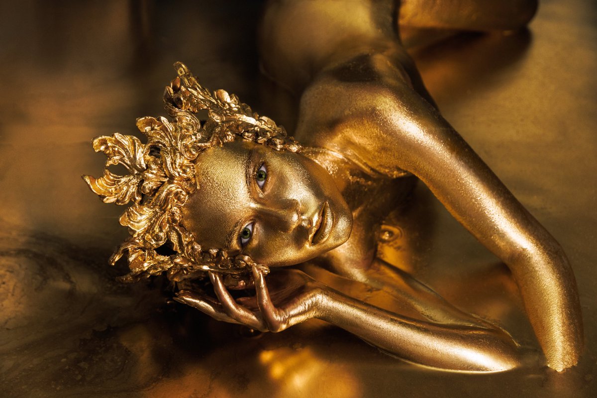 I still want to believe in humanity as pure and golden. I still want to believe in redemption and prevailing of goodness. The world seems evil and dark right now, but I want to believe that there will be light in the end.