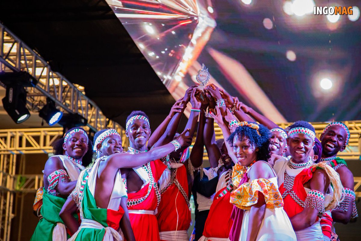 visit_burundi's tweet photo. Yesterday during the Gala, fashion &amp;Awards Night -Africa fashion reception our very own #troupeamagaba straight from Burundi received the award for "best dancer performance ".
@_AfricanUnion @africacelebrat_ @AShingiro @BurundinAddis @willynyamitwe https://t.co/Nr8eJ6hvcN