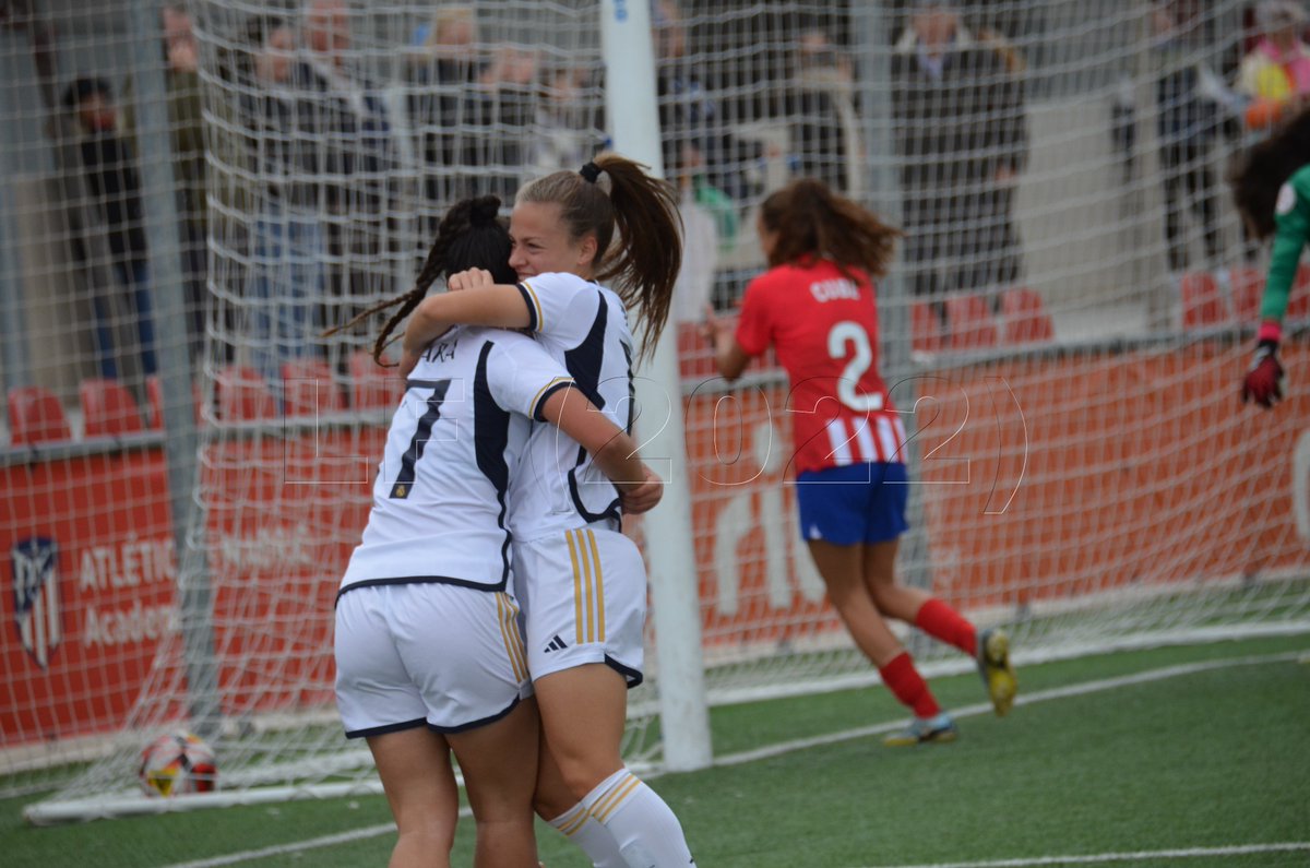 Misa_CF's tweet photo. El primer gol de la temporada, primer gol en un derbi 😃 https://t.co/kFCRDM15gc