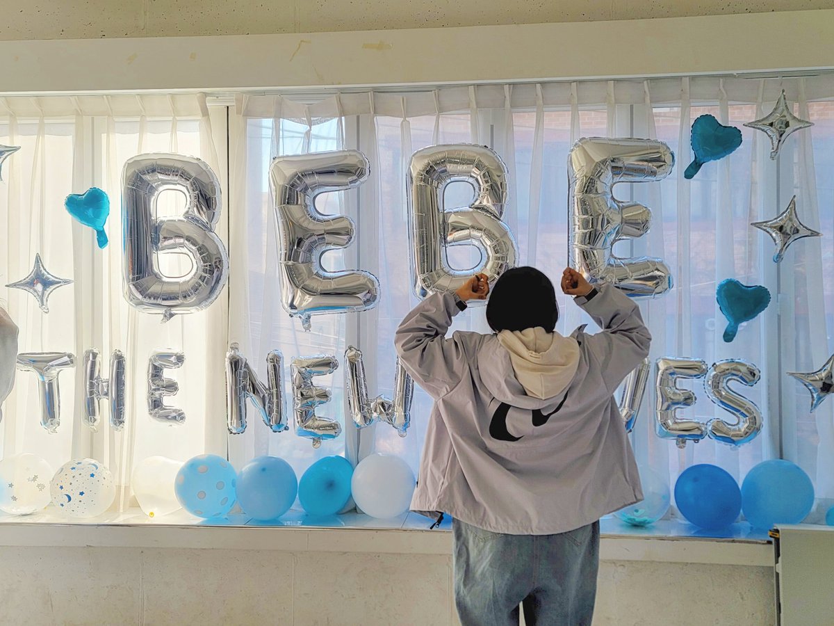 최고의 카페.. 최고의 이벤트..
최고의 언니와 아가들..............

#베베와_만들어갈_크나큰_파동
#BEBE_TheNewWaves