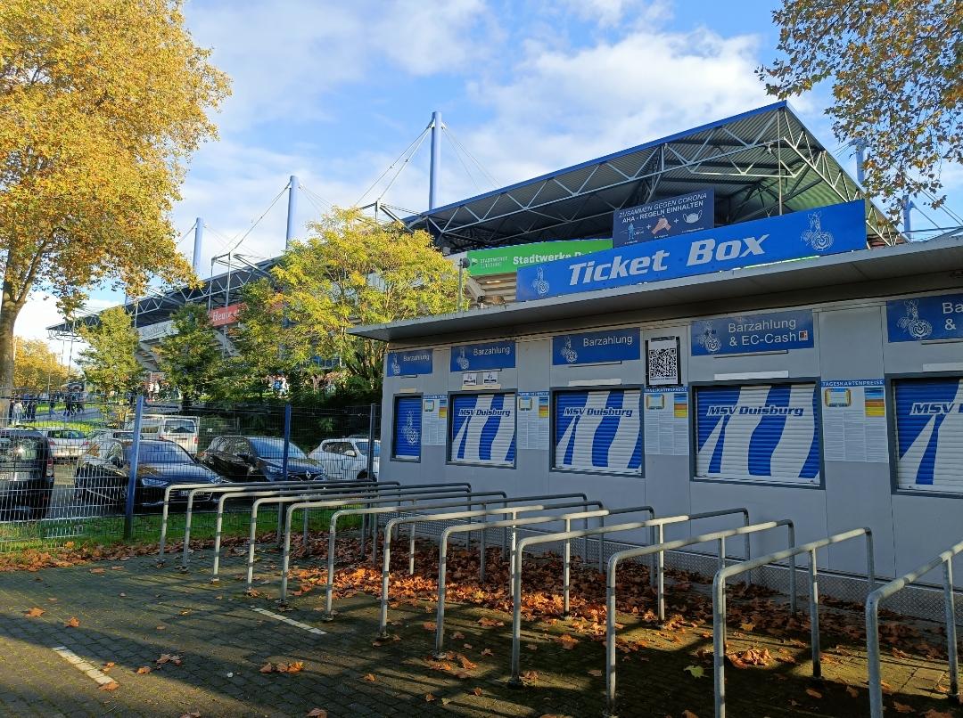 De Pott-Derby in de Schauinsland-Reisen-Arena in Duisburg. MSV Duisburg - Rot-Weiss Essen met 26.000 man op het derde niveau van Duitsland. #msvrwe #pottderby #WeilDUesbist #schauinslandreisenarena #3bundesliga