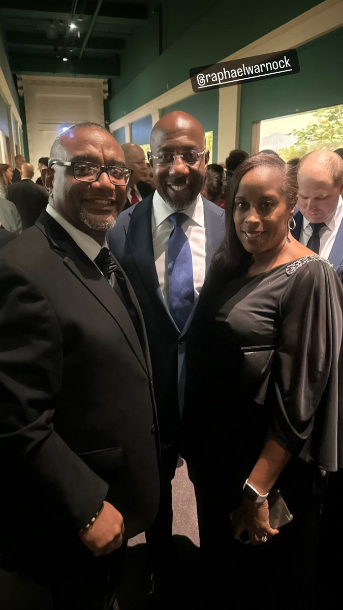 FriendsofCyrilN's tweet image. The Illinois Democratic Party event was one for the history books. It was amazing to meet Senator Rev. Raphael Warnock @raphaelwarnock.0fficial_ who gave the keynote address and to see so many of my colleagues and supporters in one room.  I’m gateful my wife @tnichols007 joined.