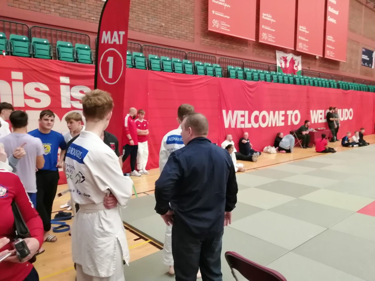 We have an open medalist! 

Congratulations to Sofia on a bronze medal 🥉 

Congratulations as well to all of our players today, some great performances, wins to celebrate and losses to learn from. 

Proud of you all! 

Tomorrow we have two more competitors taking to the mats.