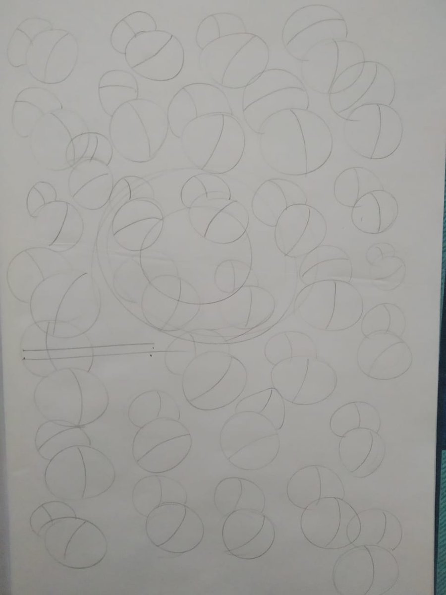 212Ankush's tweet photo. day 2 of drawing fundamentals, 2 circles. following @ytartschool. https://t.co/iLVo586ovK
