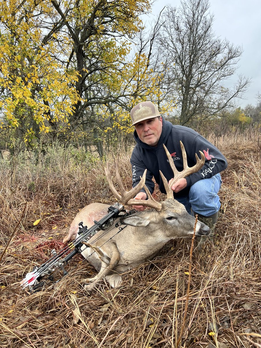 TylerOsborn27's tweet photo. Got it done this morning https://t.co/tpzpkdNFDX