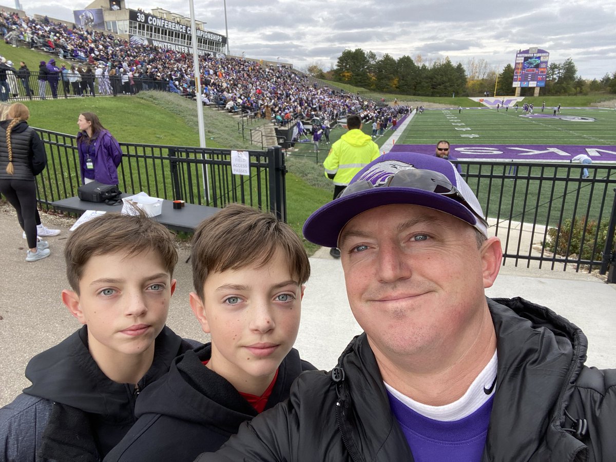 kta1927's tweet photo. Got the afternoon off, so headed to @UWWAthletics for Homecoming🏈!  Brought the twins with me!  Always been a fans of the Warhawks!
Go Hawks!
⚫️🟣🦅
#udubdub https://t.co/cXluTpOeut