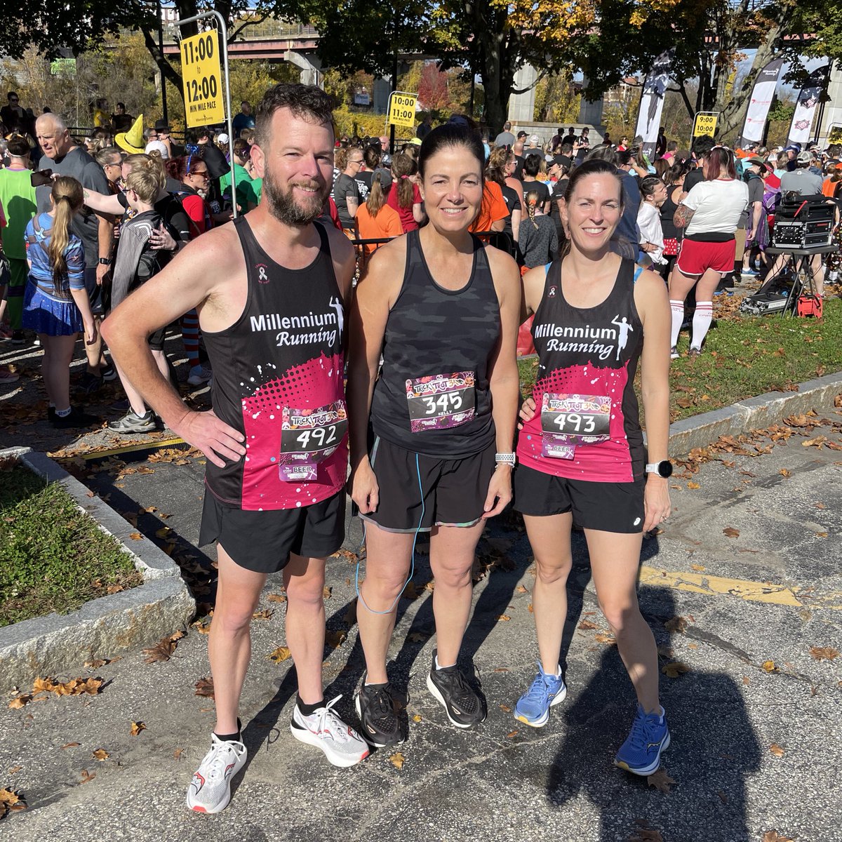 KellyAyotte's tweet photo. Beautiful weather for the Trick or Trot 3K in Manchester today! π #nhpolitics #nhgov #RunWithKelly https://t.co/JuNWne9P1f