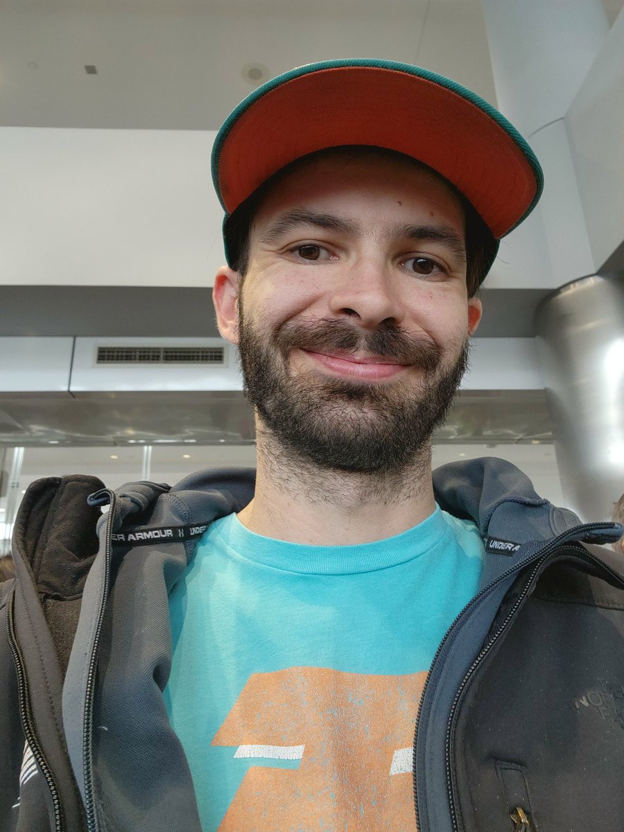 jaymandolfan's tweet photo. Something special about wearing Fins gear at the Denver airport.
#FinsUp https://t.co/r3PMpquQsY