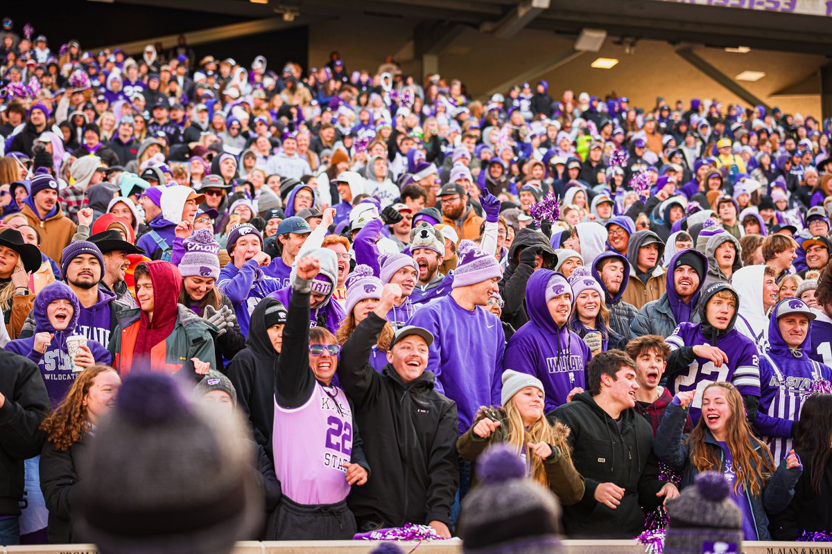 kstatesports's tweet photo. So much Pride

#KStateFB https://t.co/Iry5AAqmu2