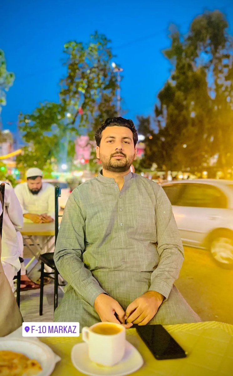 mohsinhaleem_'s tweet photo. #autumn #Islamabad #QuettaTea https://t.co/abyW0Xpnee
