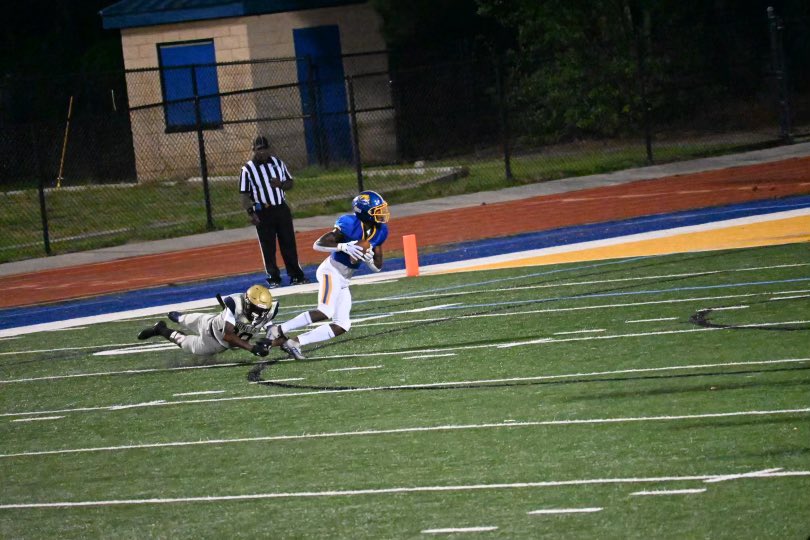 De’Anthonygrooms1 tweet media