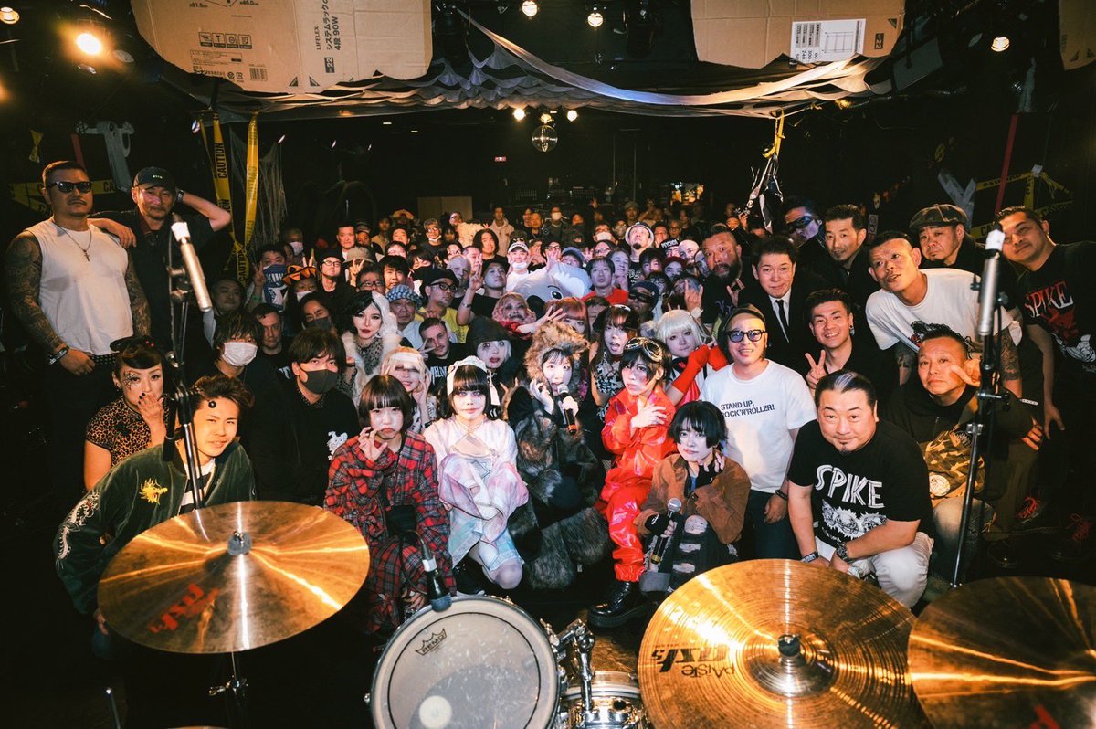 MELONBATAKEAGO2's tweet photo. 2023_10_28 #御礼 
 足利ライブハウス大使館...

🎃めろん畑a go go's
  ✞HALLOWEEN LIVE SHOW..🎃

  HORROR BILLY NIGHTS
 ꒷꒦꒷꒦꒷꒦꒷꒦꒷꒦꒷꒦꒷꒦꒷꒦꒷꒦꒷꒦

DAY1 -完-
 御出演の皆サマ、そしてお越し頂いた皆サマ
 有難ウございました!! 👻

：
⚡︎⚡︎ #HORRORBILLYNIGHTS2023 https://t.co/fJNj4rWDxA