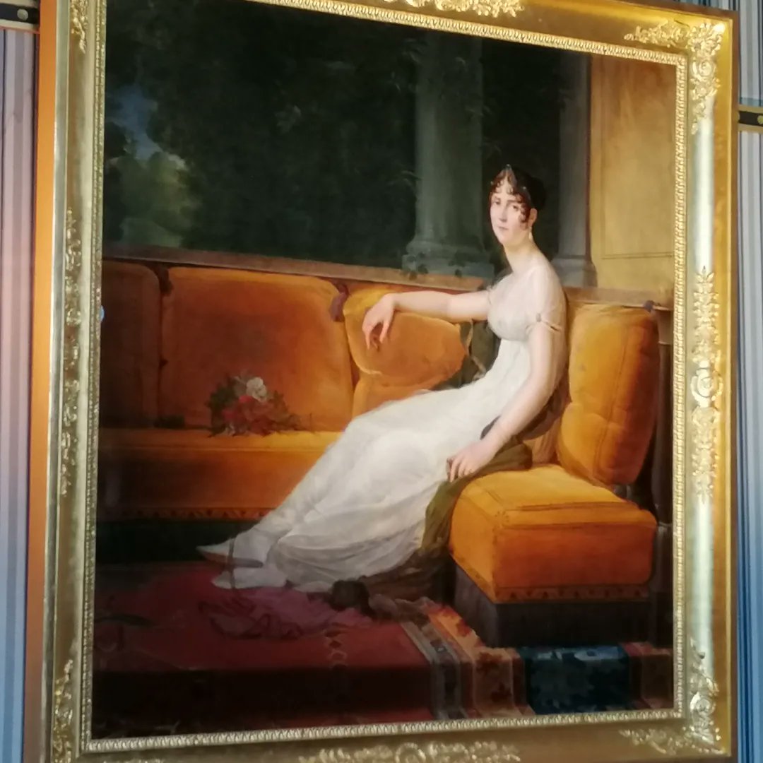 sitiojaneausten's tweet photo. Recuerdos del #Chateau de #Malmaison, hogar de #JosefinaBonaparte y en el que mantienen su #decoración del #PrimerImperio francés, que por supuesto, era nuestra era #Regency
Un ejemplo del hogar de los emperadores de occidente a comienzos del siglo XIX. https://t.co/a9cYasbmo3