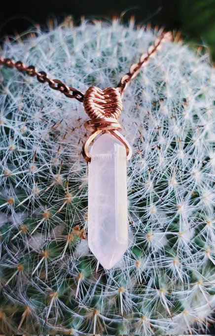 Added a piece to the shop!! 💫  Check it! 💜  https://t.co/H3ptFWk4dy https://t.co/0POR2KoVdF