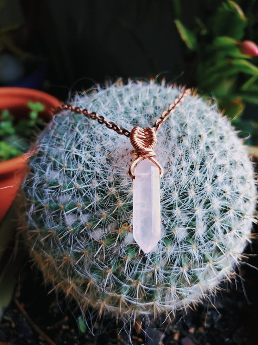 Added a piece to the shop!! 💫  Check it! 💜  https://t.co/H3ptFWk4dy https://t.co/0POR2KoVdF
