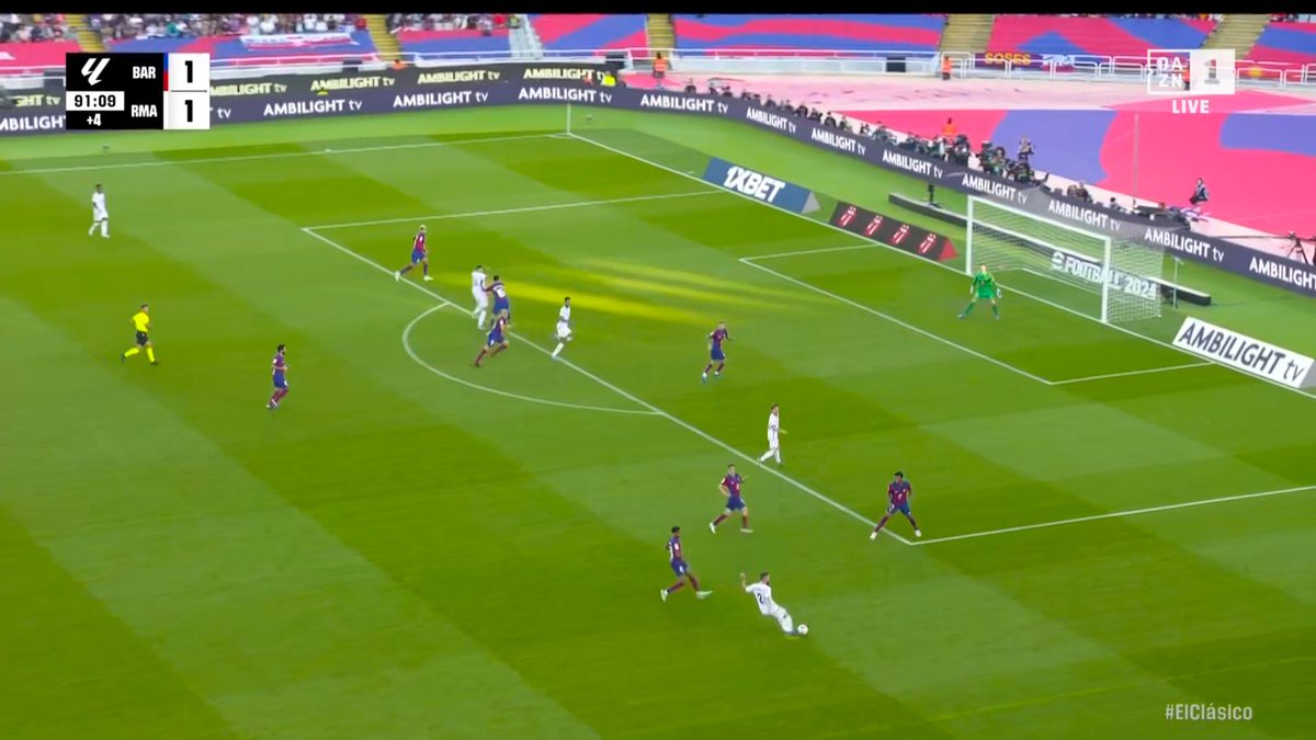 FCB World tweet media