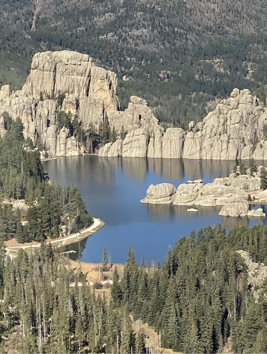 TCFollowit's tweet photo. Black Hills ❤️ https://t.co/FazS3yuPA0