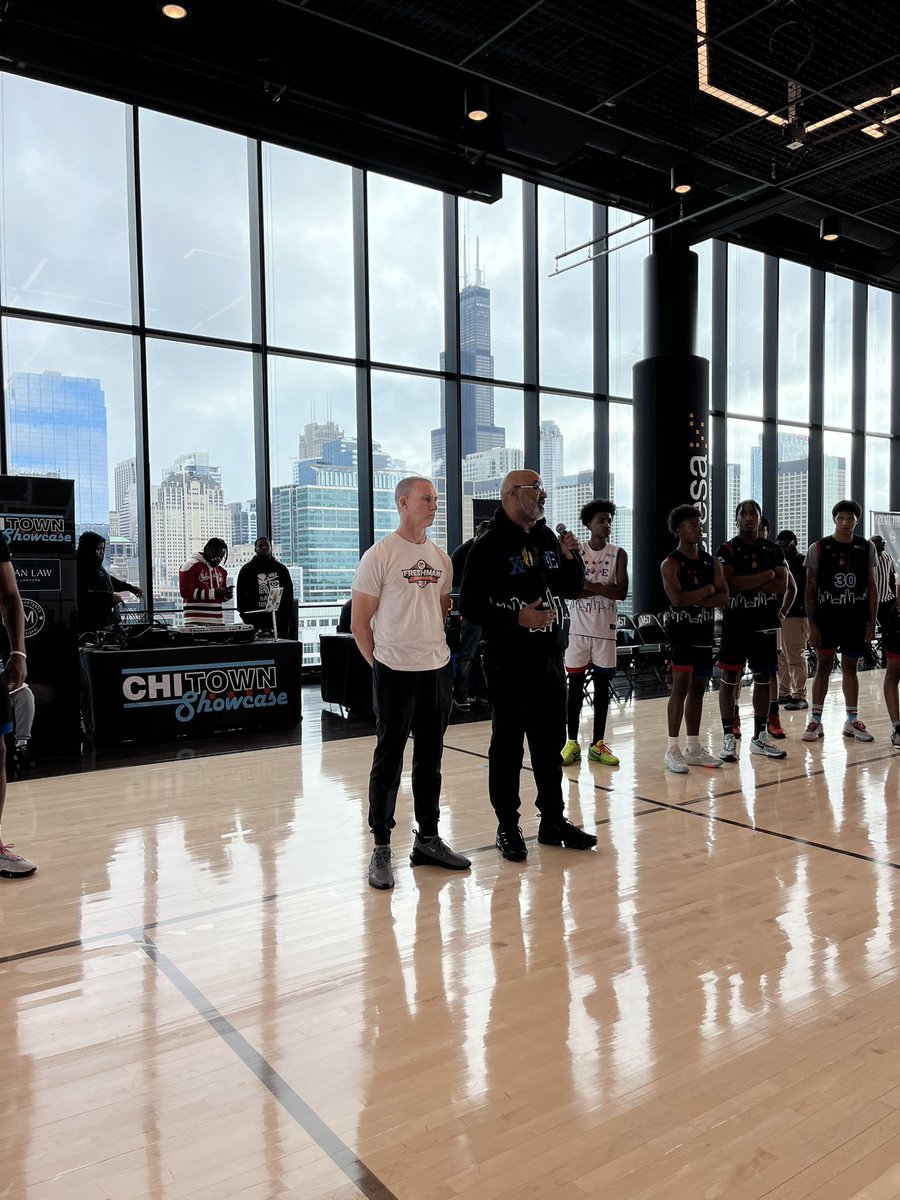 Here at the famous 167 N Green St. Court for the 2023 CHITOWN SHOWCASE. A stacked roster of mostly area players will be putting their skills on display today. This will be just a taste of what’s to come as the #IHSA Basketball season is just around the corner.