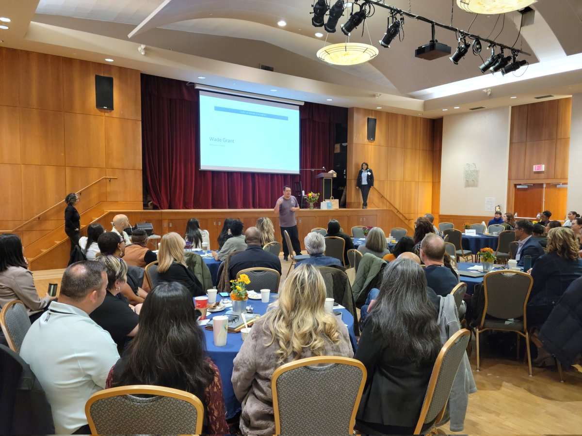 kalebrashad's tweet photo. SOULFULL 2 DAYS❤️❤️
BC K12 Anti-Racist Summit 

With humility & courage, all 13 provinces across British Columbia launched its anti-racist network with students, teachers, school/system leaders, including the Minister of Education & the world-renowned Dr. George Dei, who blessed us with deep anti-racist scholarship and indigenous pedagogies along with timeless WISDOM as the Chief of Asokore, Ghana 🇬🇭

From the personal to the systemic, see the Govt ACTION PLAN here: https://t.co/Q57doSUFNr 

Mad love to @BethApplewhite4 @KennethHeadley  @UBCEducation  ❤️❤️❤️
