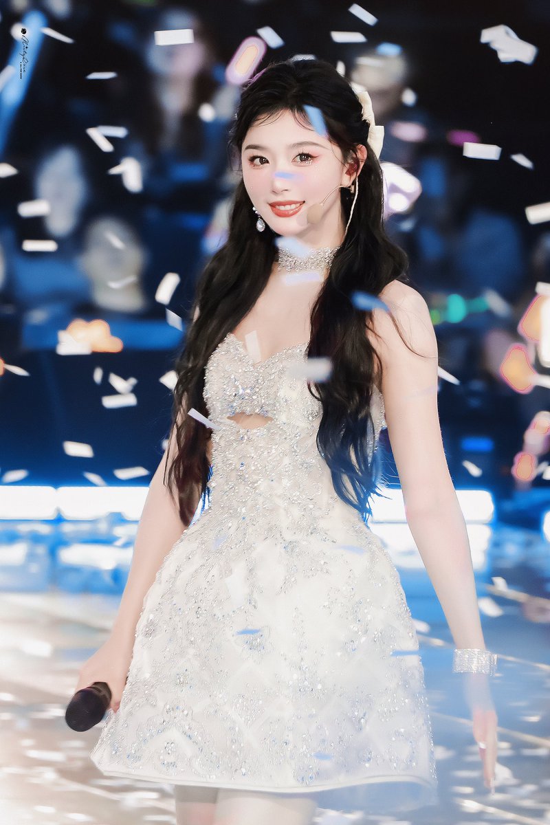 MistyroseSherry's tweet photo. #孔雪儿 
#공설아 
#KongXueer 
#SnowKong  
#ข่���เสว่เอ๋อร์ https://t.co/qqJoIrPyVW