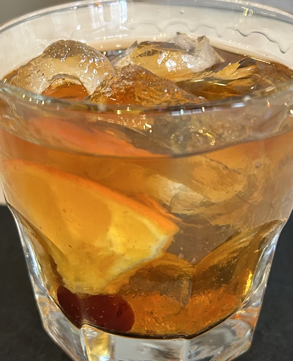 Saturday sips 🥃 

#oldfashionmoments #undercurrentgso #saturday #saturdayvibes