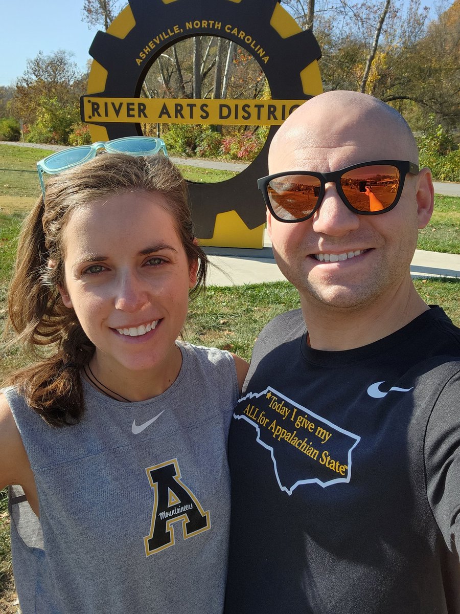 Y'all know we gotta get our App State run in on Game Day.  3 miles for the home team! #TIGMA #BeatUSM #AppState