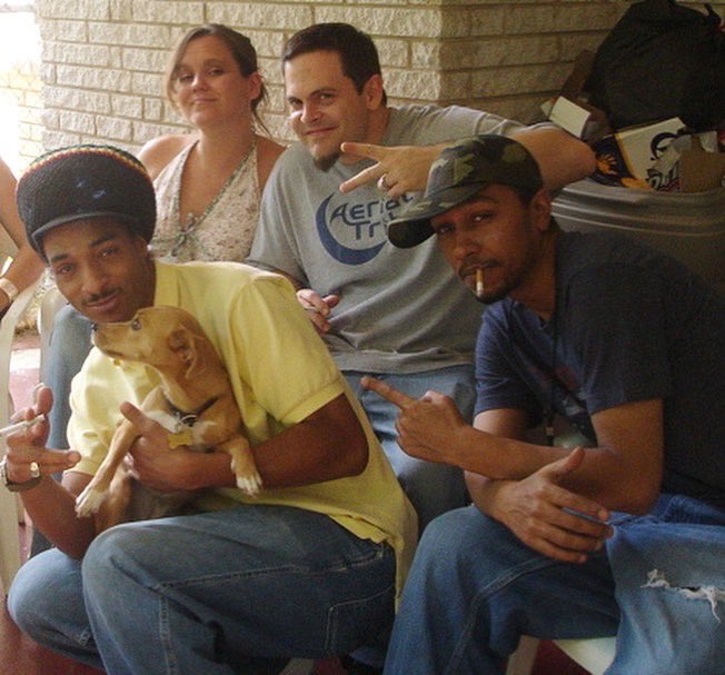 FullPlateFam's tweet photo. Strong shouts & belated bday to our brother @H2O_atlanta who has been down w/ #TheSmileRays since day 1 and blessed us w/ the illustrations of @Batsauce @daisey & @PatenLocke so many years ago. Forever fresh.
#H2O #Massinfluence #KidCaptainCoolout #HGraphicks #FullPlateFam https://t.co/X94QTiRcEh