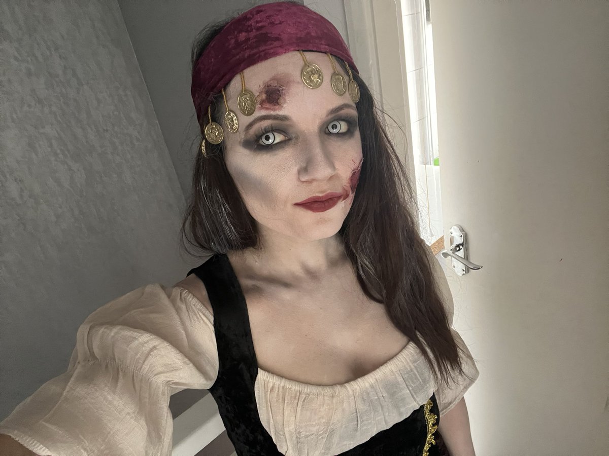 GamergirlVader's tweet photo. Halloween 2023 https://t.co/iTQRdS8QV7