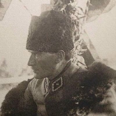 selcukuygur's tweet photo. Dağlar ne kadar yüksek, yollar ne kadar çetin, şartlar ne kadar güç, ihanetler ne kadar büyük olursa olsun o insan suretli bozkurt bakışındaki kararlılıkla ilelebet buradayız. https://t.co/BK2L7vYb5a