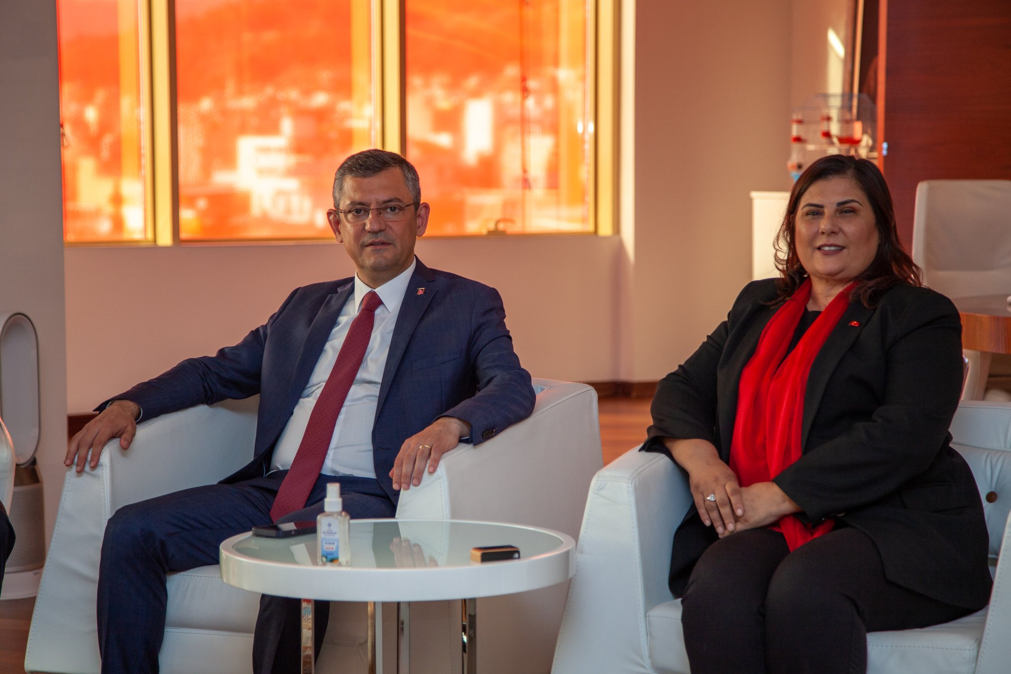 Özgür Özel on X: "Aydın Büyükşehir Belediye Başkanımız Özlem Çerçioğlu'nu  milletvekillerimizle birlikte ziyaret ettik. https://t.co/7Tj5yFRwD9" / X