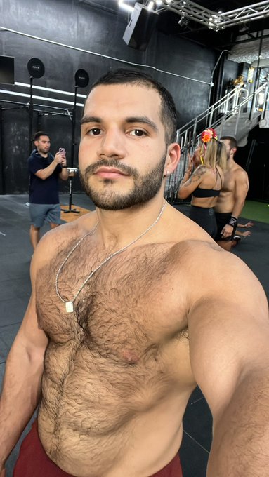 CrossFit workout ✔️ https://t.co/QKUiAFpftn