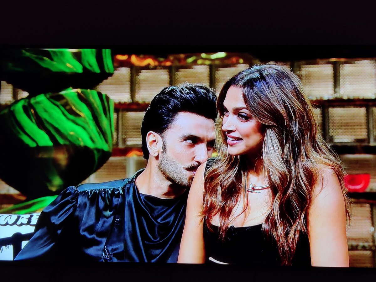 crazycbe's tweet photo. Koffee Brewed ☕

Interesting, Emotional and well executed..

#KoffeeWithKaranS8 #DeepVeer 
#DisneyPlusHotstar https://t.co/nCeUe3YPej