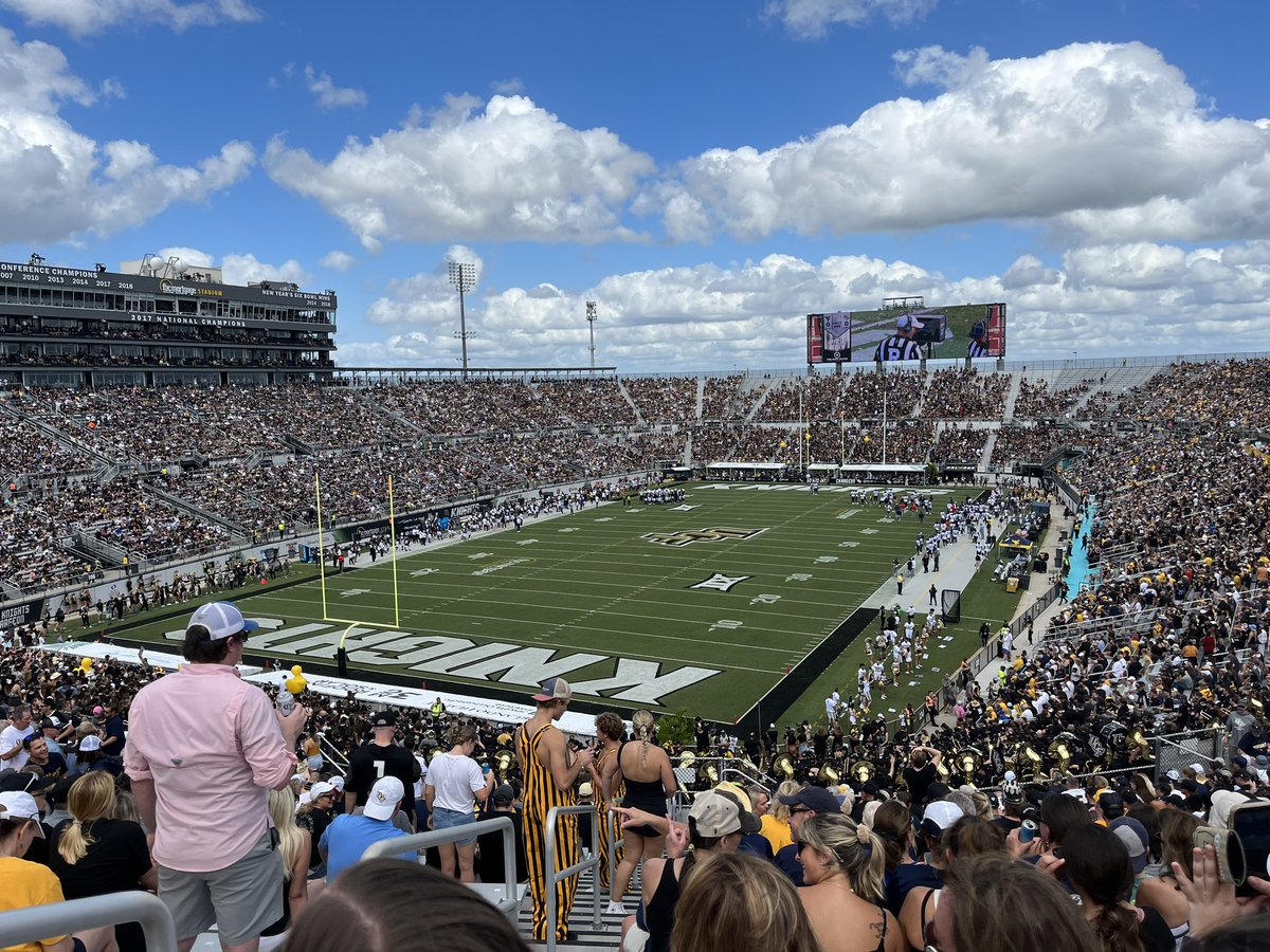 mattystahl's tweet photo. .@EerRational hardest working fan in central florida https://t.co/9mLxxSlsDx