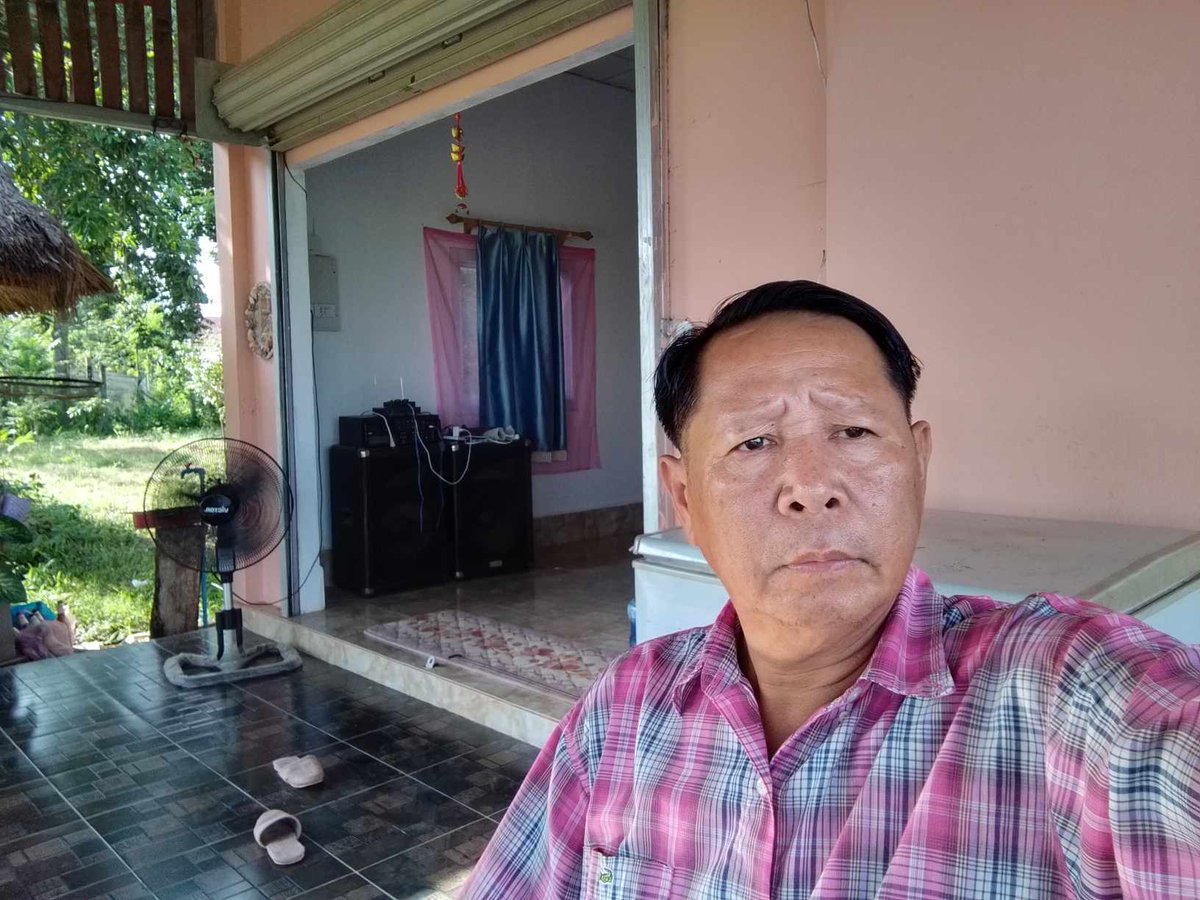 vunweha's tweet photo. ຂອງທະຫານຄັກບໍ https://t.co/IAQ1vIdIxC