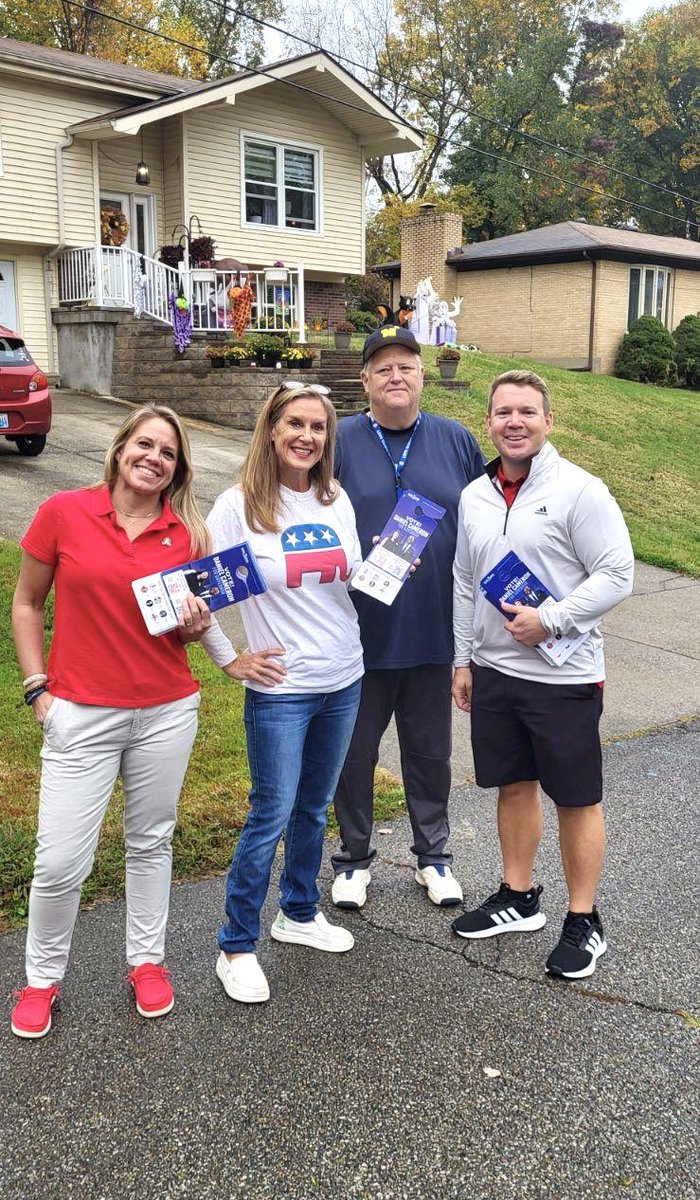 -
SOUTH END OF THE ‘VILLE is CAMERON COUNTRY! 
The Mag7 walking doors in Valley Station for Daniel Cameron for KYGOV! Great response in an important part of the state for this election. 
<a href="/kyoag/">Attorney General Russell Coleman</a> @Miz_EmC <a href="/catfaninthevill/">Susan Tyler Witten</a>