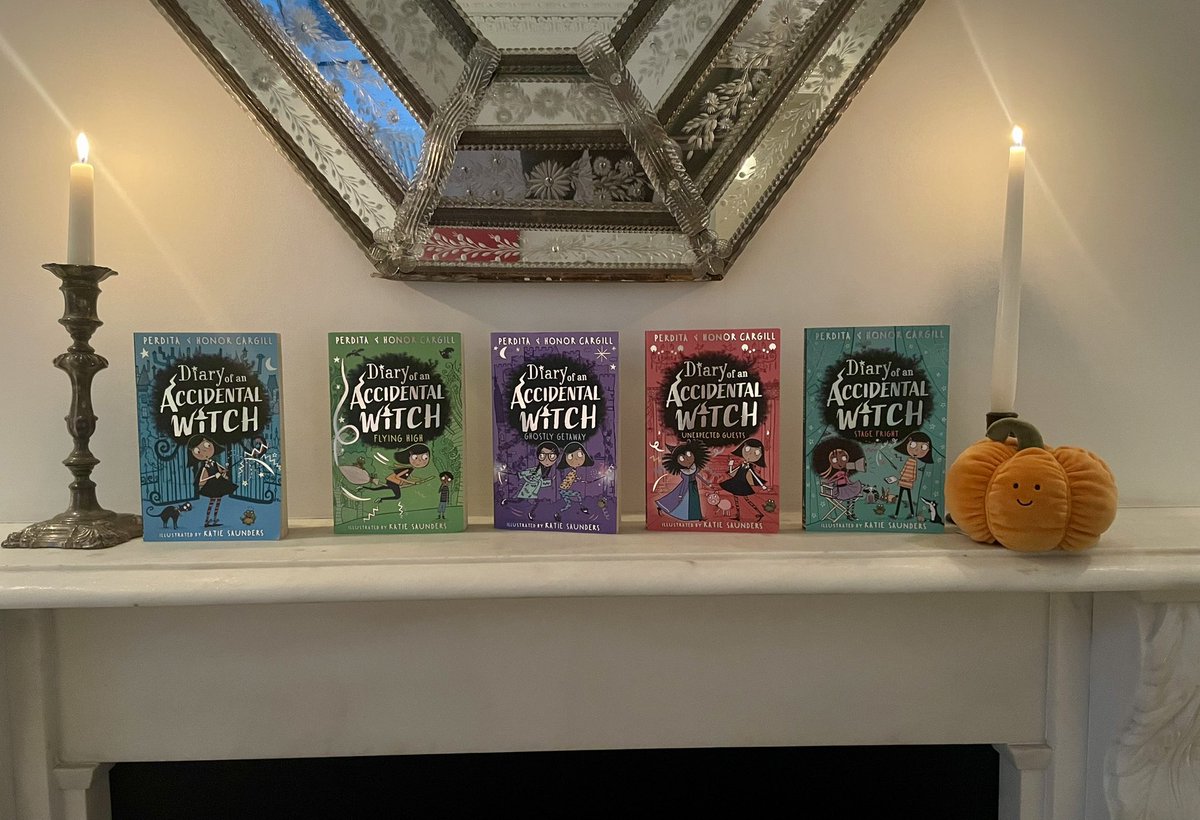 perditact's tweet photo. 👀🎃 #Halloween #Giveaway For a chance to win all five of the books in the #DiaryOfAnAccidentalWitch series so far AND a #jellycat pumpkin RT &amp; follow me &amp; @HonorCargillM. Random draw midnight 31/10 UK only. Good luck! https://t.co/TFq7XNKzF7