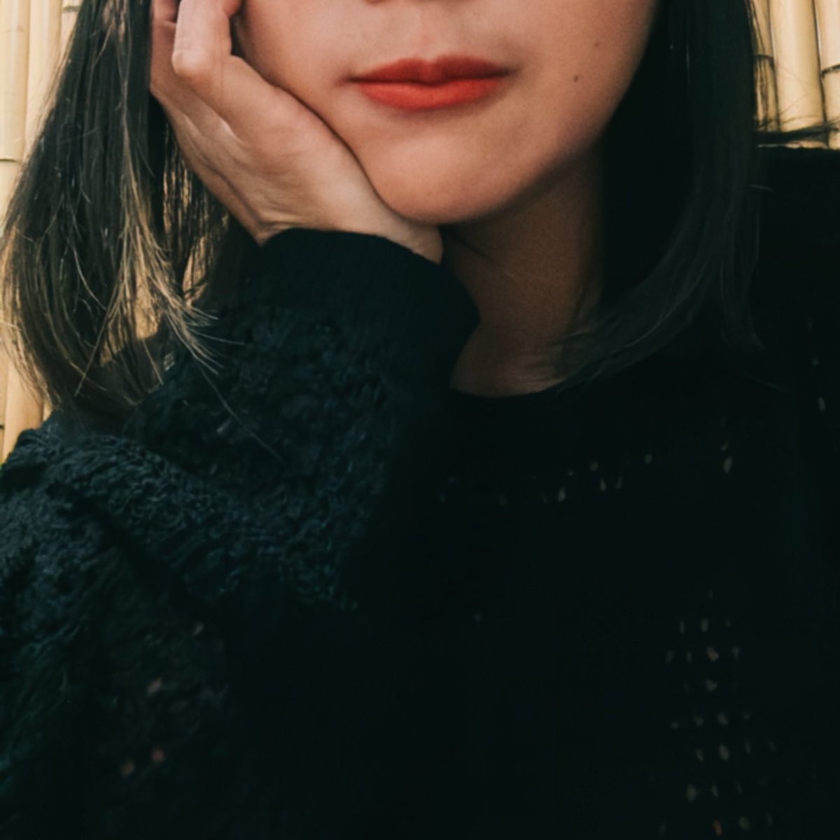 霧了一個偏紅的唇色
希望結痂褪色後，還是美美的紅唇💋 https://t.co/up7DbMcvcS