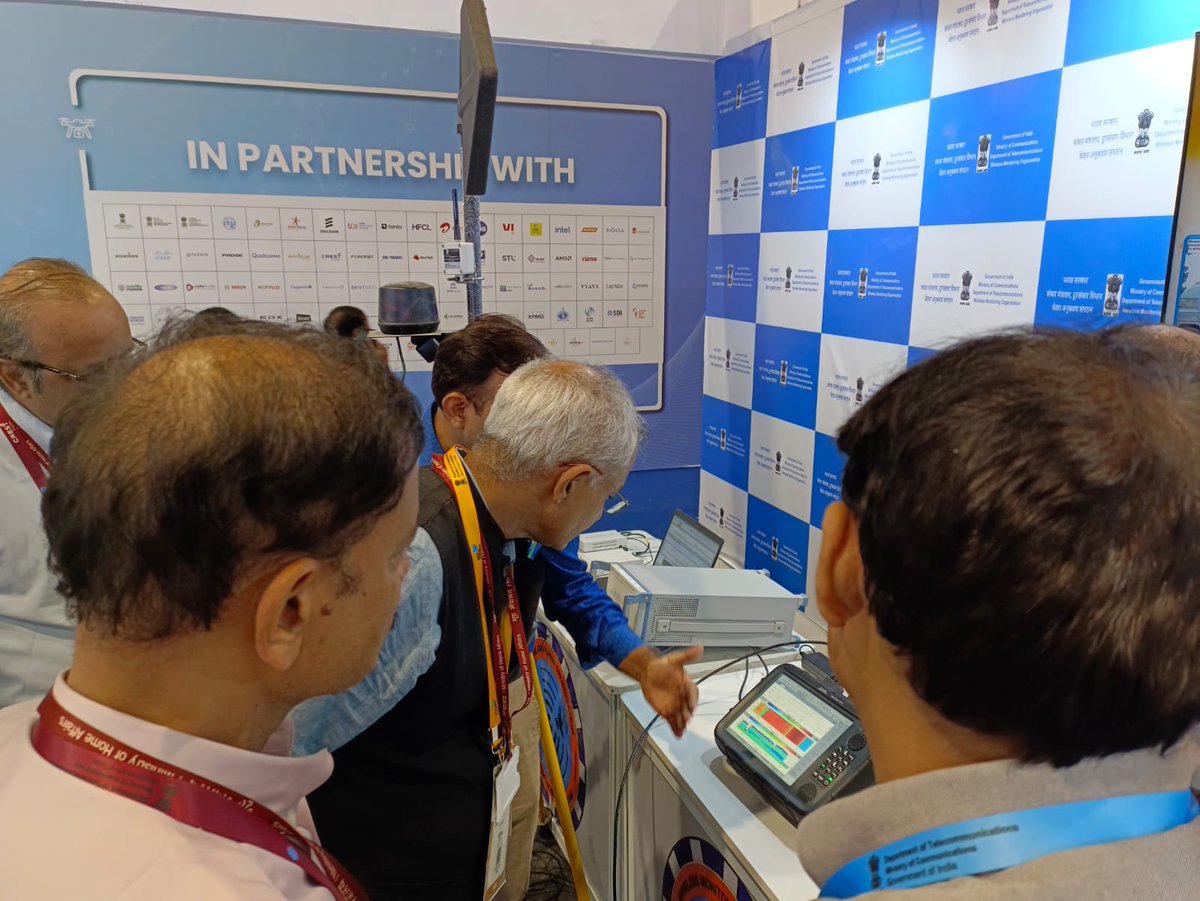 DotWmo's tweet photo. Sec(T) sir Grace his presence at the WMO stall 2.75 #IMC2023 ,  took keen interest in WMO recently acquired capabilities. @DoT_India https://t.co/ftopzhfn2A