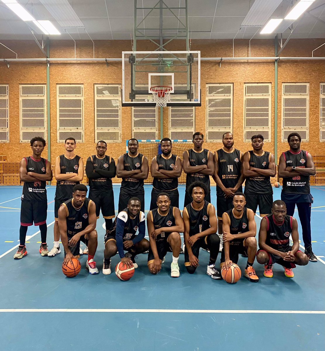 Le <a href="/CMBretagne/">CMBretagne</a> de BREST BELLEVUE-QUIZAC est ravi d'officialiser, maillot à l'appui, le partenariat avec le nouveau club de basket de BREST, le Tonnerre Basket Club. 🏀⛹🏻‍♂️