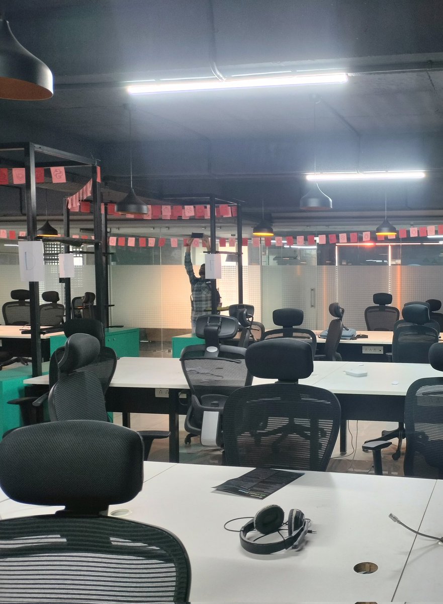 dishantwt_'s tweet photo. Hack this fall x hacktober fest 23' by @hackthisfall and @siddharth_hacks was such an insightful and fun event.
Thanks to amazing speakers who passed the valuable knowledge to us @0xharsh1001 @dhruvicodes @sohamsshah_ @ayushbherwani @tanvishah140
#HackThisFallHacktoberfest https://t.co/vQPNfR48uO