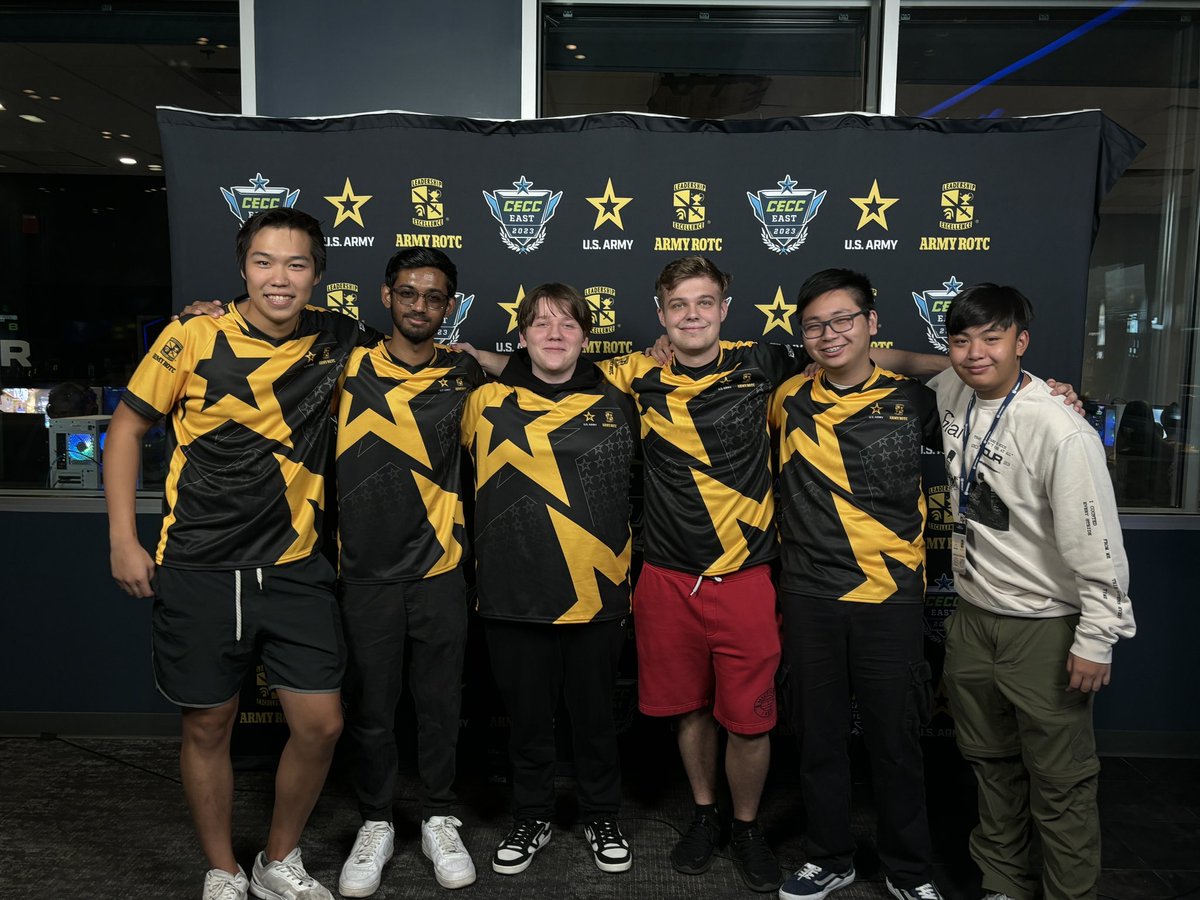 STMOBval's tweet photo. CECC Group Stage today!! Let’s get hype and cheer on both teams that are here today at @HelixeSportsUSA ! @EsportsUGaming https://t.co/rvlzDv291F (keep an eye out on this link 😉) https://t.co/WoBdg0JOum