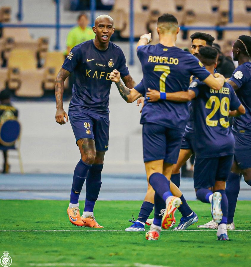 Ali_alabdallh's tweet photo. مبروووووووك يا جمهور الشمس هذا الفوز الصعب 💛

مباراة لم تكن سهلة على لاعبوا العالمي، ولكن شكرًا لهم على هذه الروح والعزيمة على تحقيق الانتصار 👏🏻💛
شكرًا لكل من حضر وساند الفريق اليوم، كنتم سببًا في تحقيق الانتصار بعد الله 💛

#النصر_الفيحاء https://t.co/VICrLVYoMC